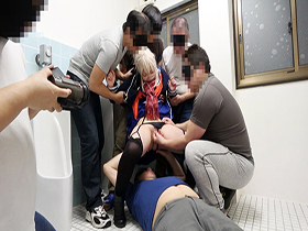 ガチ７P超乱交☆卒業直後18歳Ｓ級美少女レイヤー【未成熟パイパン無限連続SEX絶頂悶絶】老人肉棒挿入にも絶叫痙攣アクメ漬けで中出し濃厚ザーメン注がれる究極公衆ドМ便女転落2本立てＳＰ　サンプル画像03